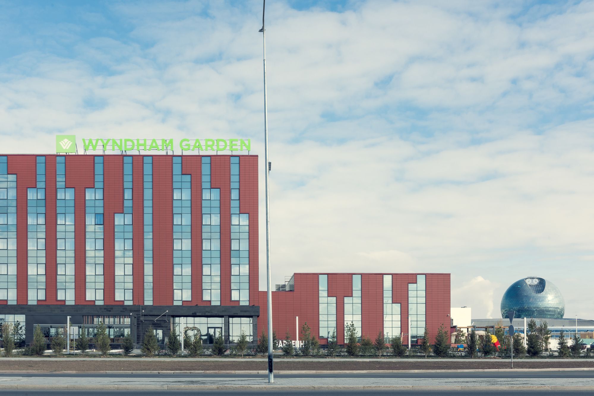 מלון Wyndham Garden Astana מראה חיצוני תמונה